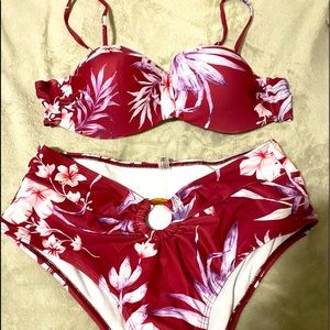 Bikini higher waisted size large